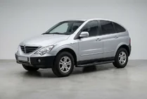 SsangYong Action 2005-2018 Estribos Laterales Bosphorus Black (2 uds., Aluminio) foto 1