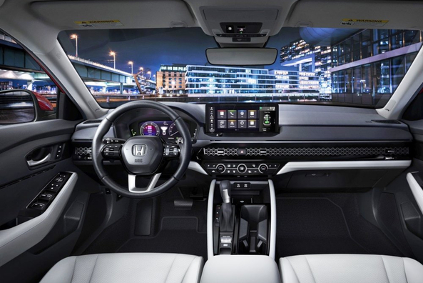 Reseña del Honda Accord Hybrid: Berlina mediana eficiente Foto 5