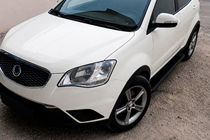 SsangYong Korando 2010-2019 Estribos Laterales Allmond Black (2 uds., Aluminio) foto 1