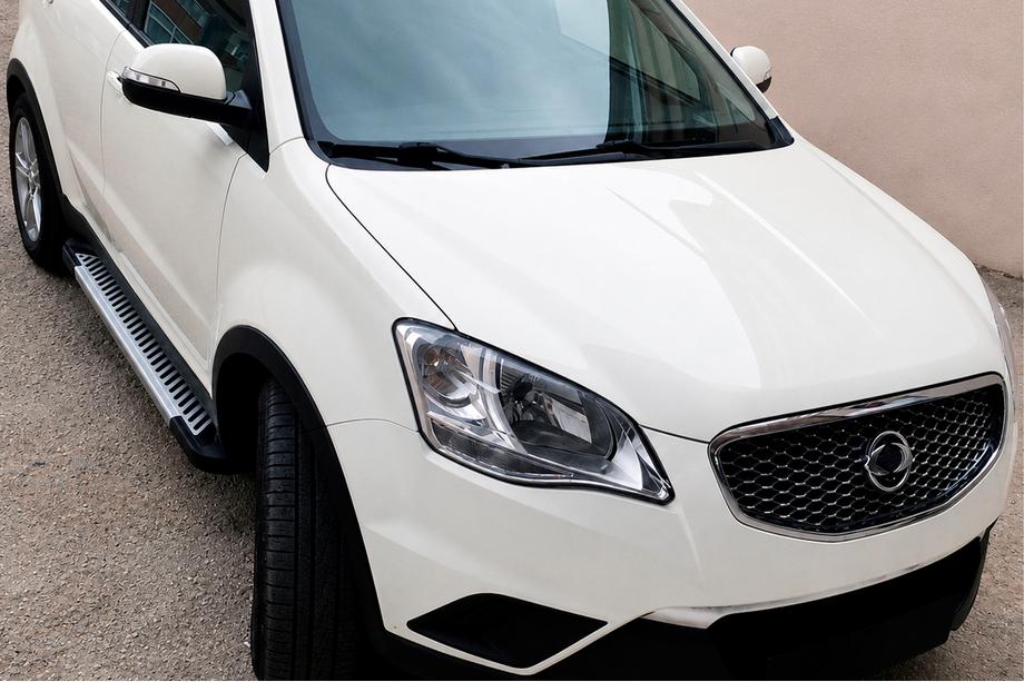 SsangYong Korando 2010-2019 Estribos Laterales Line (2 uds., Aluminio) Image