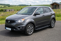 SsangYong Korando 2010-2019 Estribos Laterales RedLine Black (2 uds., Aluminio) foto 1