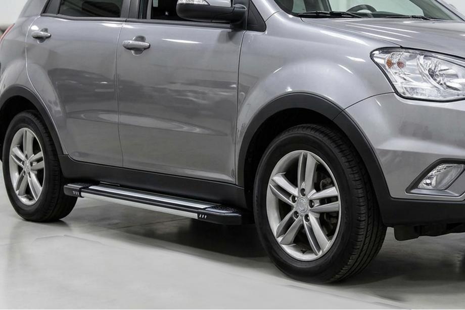 SsangYong Korando 2010-2019 Estribos Laterales Rainbow (2 uds., Aluminio) Image