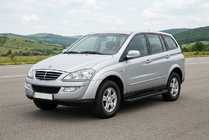 SsangYong Kyron 2005-2014 Estribos Laterales Allmond Black (2 uds., Aluminio) foto 1