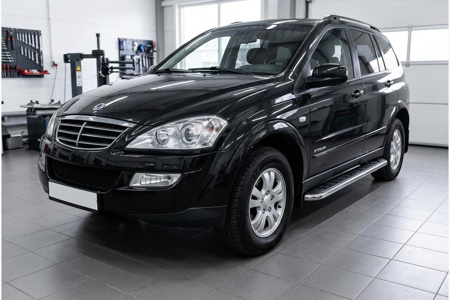 SsangYong Kyron 2005-2014 Estribos Laterales Maydos V1 (2 uds., Aluminio y Acero Inoxidable) Image