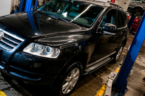 Volkswagen Touareg 2002–2010 Estribos Laterales Rainbow (2 uds., Aluminio) foto 2