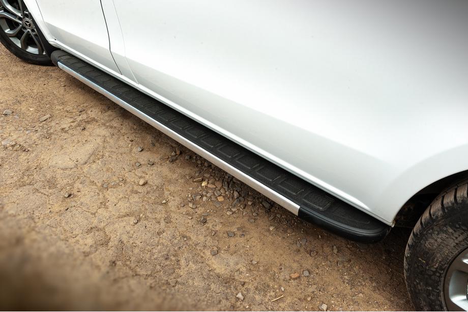 Mercedes Vito/V-class W447 2014- Estribos Laterales Duru (2 uds., Aluminio) Image