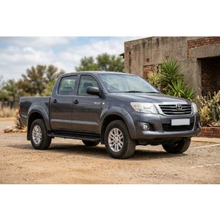 Estribos Laterales Allmond Black (2 uds., Aluminio) Toyota Hilux 2006-2015 foto 1