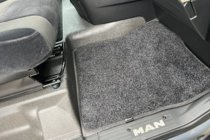 MAN TGX 2020- Alfombrillas de moqueta Deluxe (Negro) foto 2