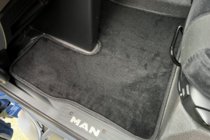 MAN TGX 2020- Alfombrillas de moqueta Premium (Negro) foto 1