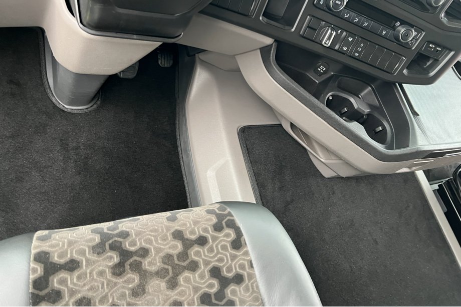 Scania Serie R 2016– Alfombrillas de moqueta Premium (Negro) Foto 3