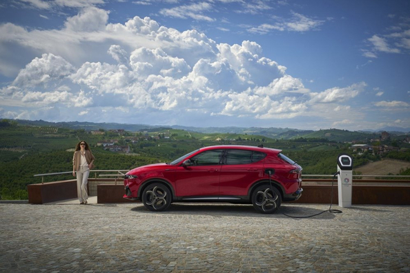 Reseña Alfa Romeo Tonale 2025: Estilo italiano en un SUV compacto Foto 2