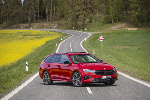 Skoda Octavia Combi RS: Reseña del familiar deportivo