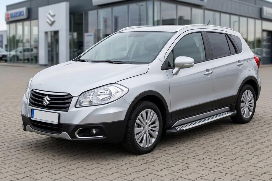 Suzuki SX4 S-Cross 2013-2016 Estribos Laterales Line (2 uds., Aluminio) Image
