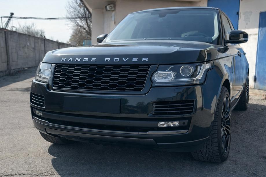 Range Rover IV L405 2013-2021 Parrilla delantera 2013-2018 (diseño SVO Black 2019) Foto 1