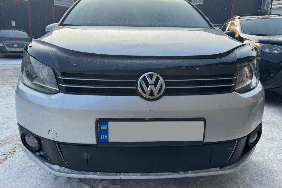Volkswagen Touran 2010-2015 Cubierta de invierno para parrilla (inferior) Mate Foto 6