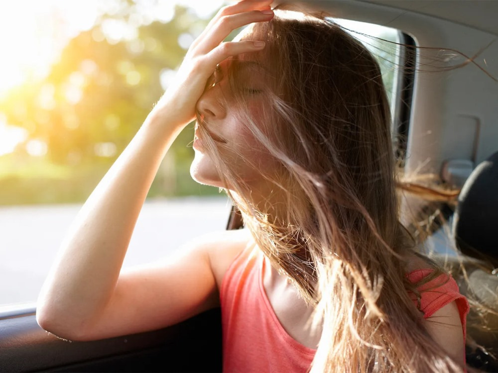 ¿Por qué te mareas en el coche? Causas y cómo evitarlo