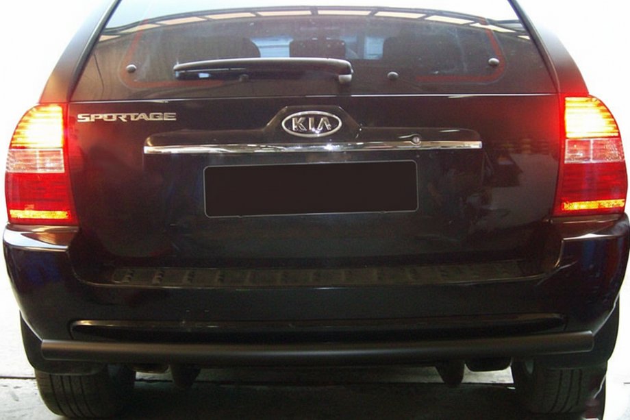 Kia Sportage 2004-2010 Barra Trasera AK002 Negra (Acero Inoxidable) Foto 3
