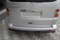 Volkswagen T5 Multivan 2003–2010 Esquinas traseras AK003 Negro (2 uds, acero inoxidable) foto 1