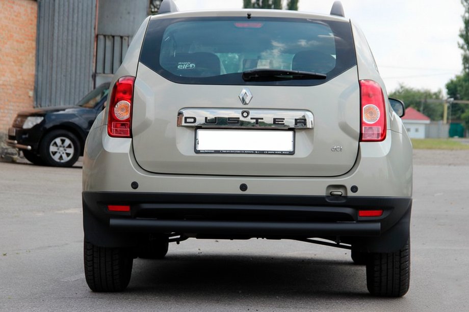 Renault Duster 2008–2017 Barra Trasera Recta Black (Acero Inoxidable) Image