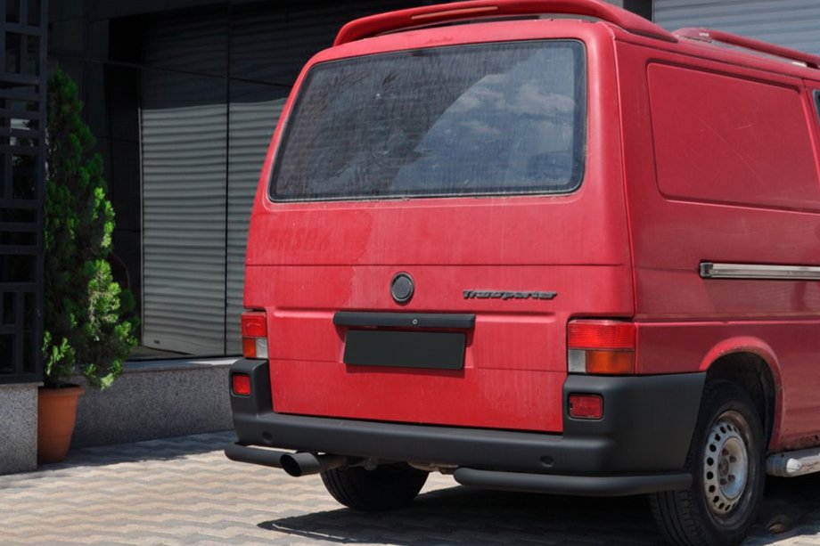 Volkswagen T4 Caravelle/Multivan 1990–2003 Esquinas traseras AK003 Negro (2 uds, acero inoxidable) Foto 2