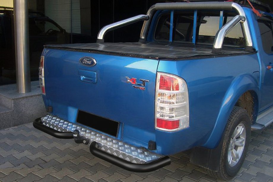 Ford Ranger 2007-2011 Esquinas Traseras AK003 Negro (2 uds, Acero Inoxidable) Image