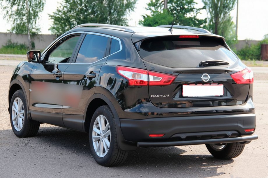 Nissan Qashqai 2014-2021 Barra Trasera AK002 Negra (Acero Inoxidable) Foto 3