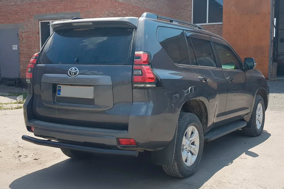 Toyota Land Cruiser Prado 150 2009-2023 Barra Trasera AK002 Negra (Acero Inoxidable) Foto 1