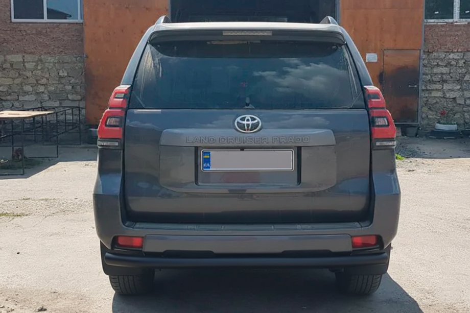 Toyota Land Cruiser Prado 150 2009-2023 Barra Trasera AK002 Negra (Acero Inoxidable) Foto 3