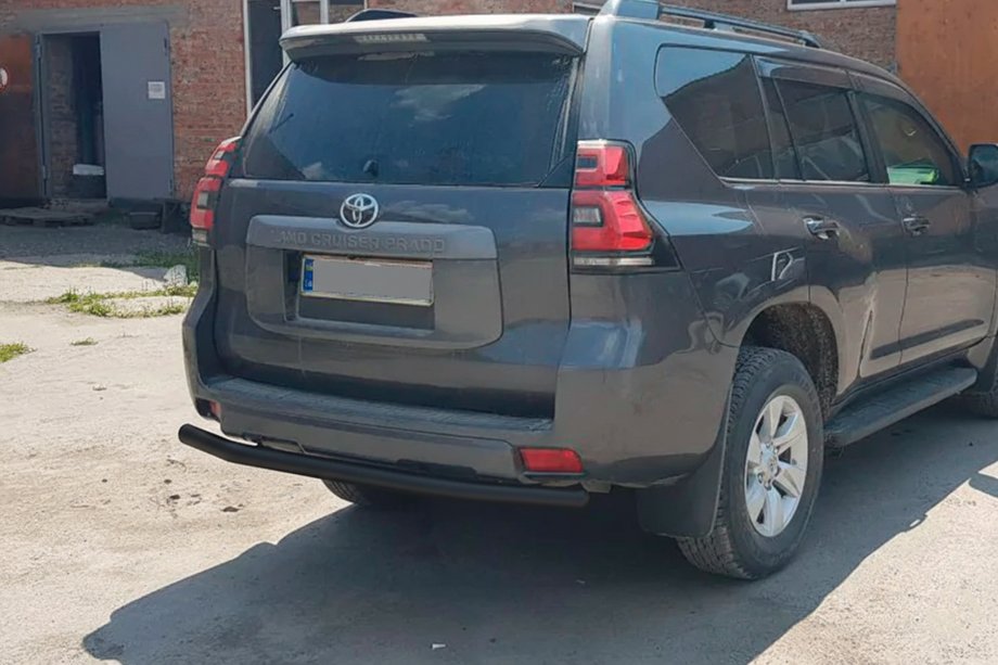 Toyota Land Cruiser Prado 150 2009-2023 Barra Trasera AK002 Negra (Acero Inoxidable) Foto 4