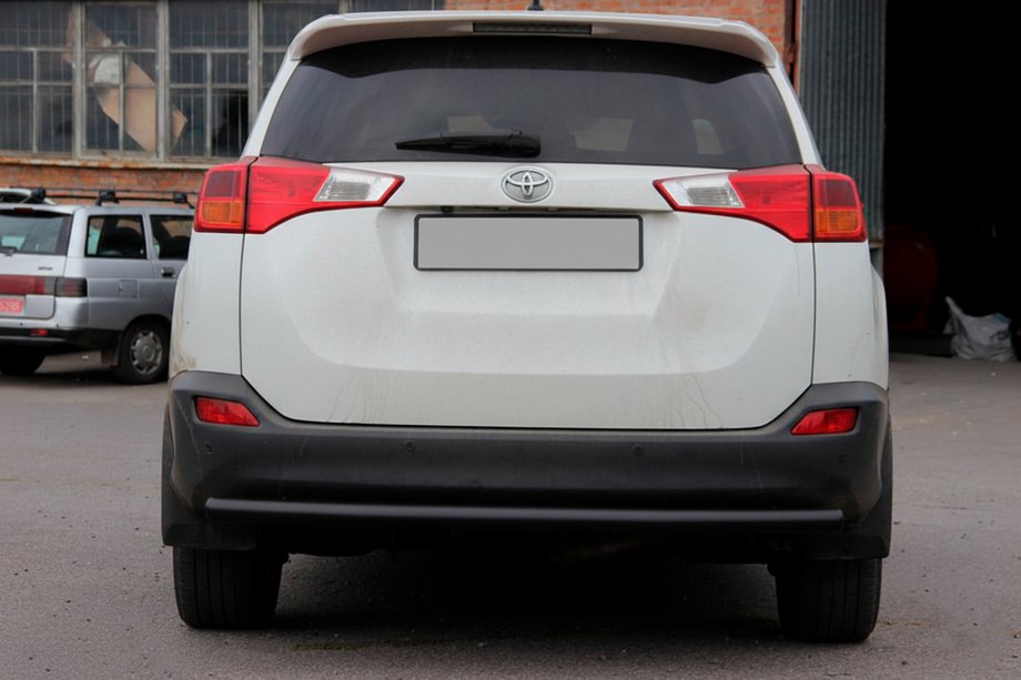 Toyota Rav 4 2013-2018 Barra Trasera AK002 Negra (Acero Inoxidable) Foto 3