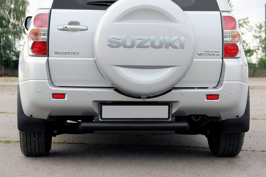 Suzuki Grand Vitara 2005-2017 Protector Trasero AK002 Negro (Acero Inoxidable) Foto 1