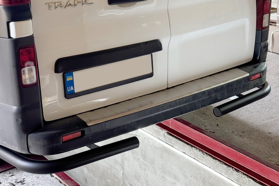 Fiat Talento 2016- Esquinas traseras Black (2 uds, acero inoxidable) Image