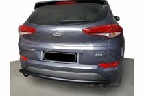 Hyundai Tucson TL 2016-2021 Barra Trasera AK002 Negra (Acero Inoxidable) foto 1