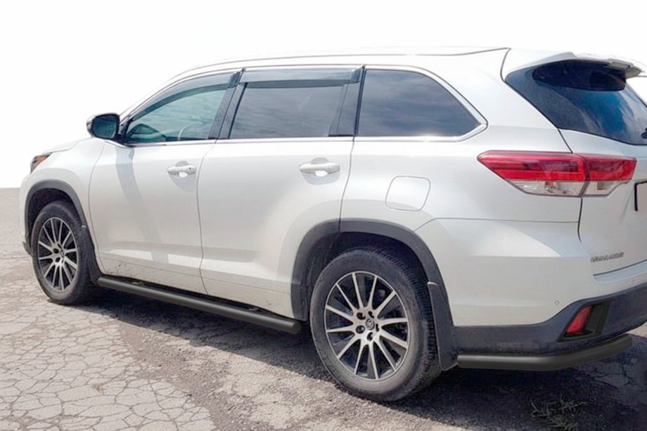 Toyota Highlander 2013-2019 Esquinas traseras Black (2 uds, acero inoxidable) Foto 2
