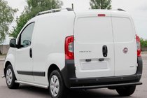 Fiat Fiorino/Qubo 2008-2024 Protector Trasero Black (Acero Inoxidable) foto 1