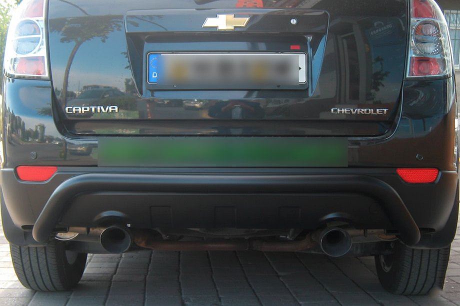 Chevrolet Captiva 2006-2019 Barra Trasera AK007 Negra (Acero Inoxidable) Image