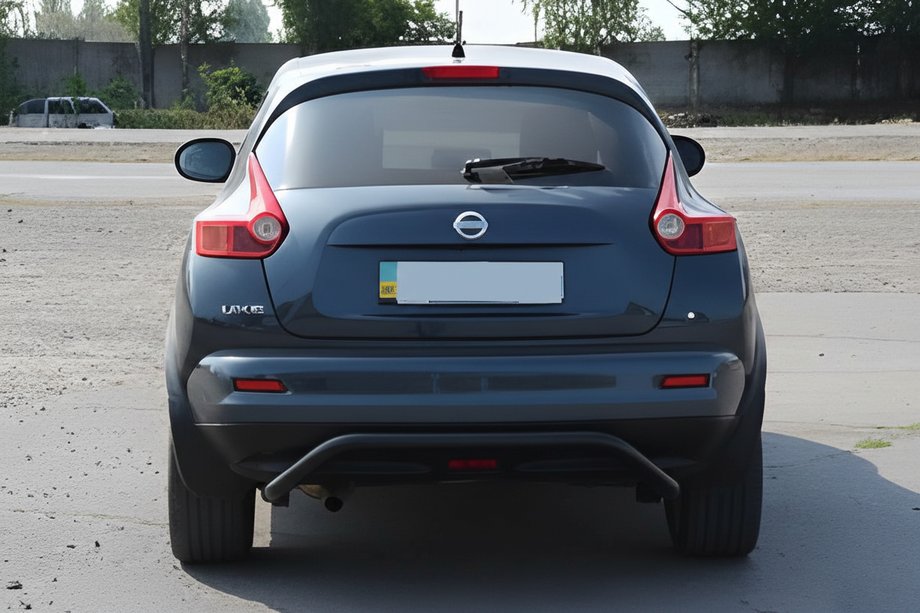 Nissan Juke 2010-2019 Barra Trasera AK007 Negra (Acero Inoxidable) Foto 2