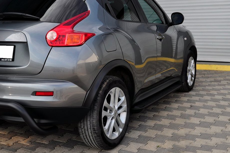 Nissan Juke 2010-2019 Barra Trasera AK007 Negra (Acero Inoxidable) Foto 4