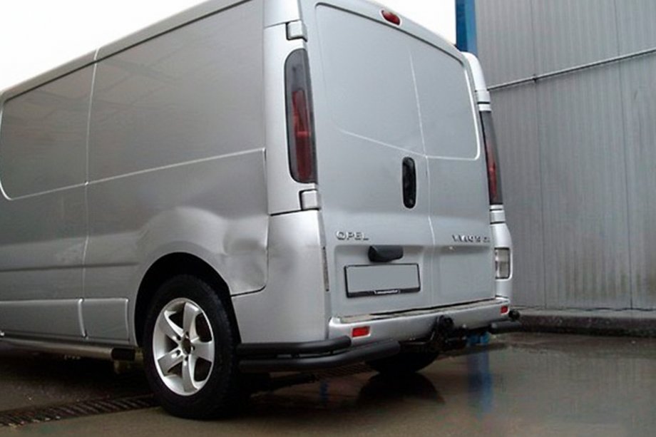 Renault Trafic 2001–2015 Esquinas Traseras AK003-Doble Black (Acero Inoxidable) Foto 1