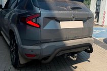 Renault Duster 2024- Protector Trasero AK007 Negro (Acero Inoxidable) foto 3