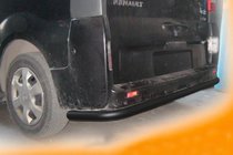 Renault Trafic 2001–2015 Protector trasero con esquinas Black (acero inoxidable) foto 2