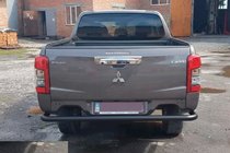 Fiat Fullback 2016- Protector Trasero AK005 Negro (Acero Inoxidable) foto 3