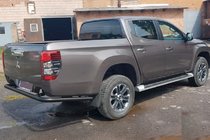 Fiat Fullback 2016- Protector Trasero AK005 Negro (Acero Inoxidable) foto 4
