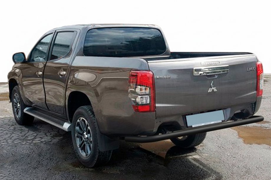 Fiat Fullback 2016- Protector Trasero AK005 Negro (Acero Inoxidable) Image