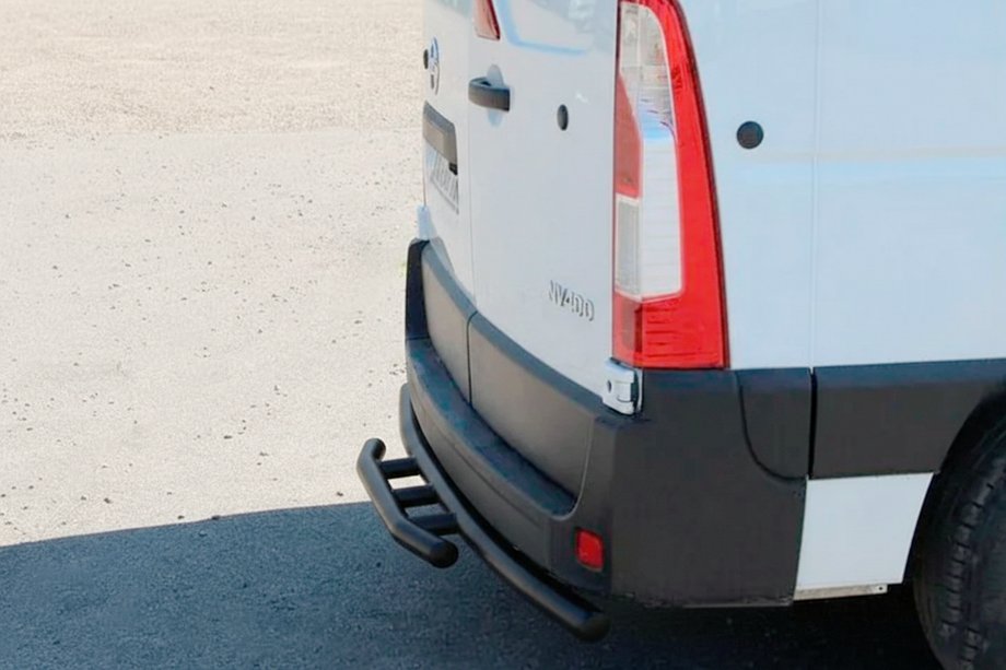 Renault Master 2011-2023 Barra Trasera AK008 Negra (Acero Inoxidable) Image