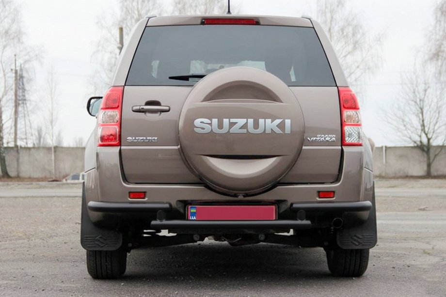 Suzuki Grand Vitara 2005-2017 Protector Trasero AK003-2 Negro (Acero Inoxidable) Image