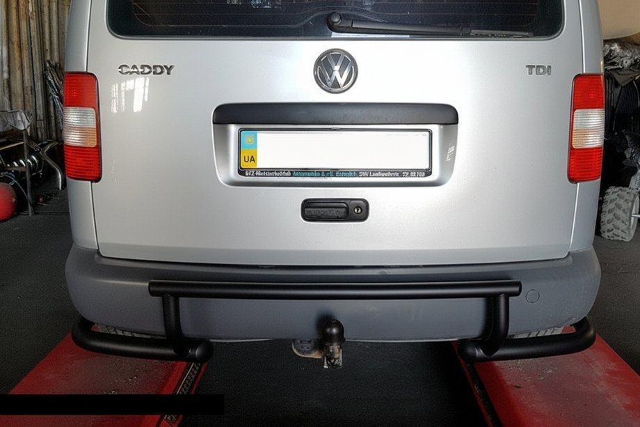 Volkswagen Caddy 2004-2010 Barra Trasera AK003-3 Negra (2 uds, Acero Inoxidable) Foto 1