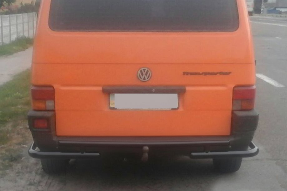 Volkswagen T4 Transporter 1990-2003 Barra Trasera AK003-2 Negra (Acero Inoxidable) Image