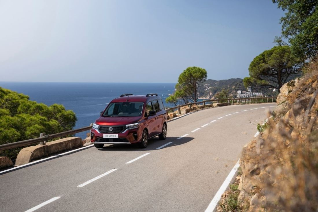 Prueba del Nissan Townstar: Furgoneta compacta práctica para ciudad y familia