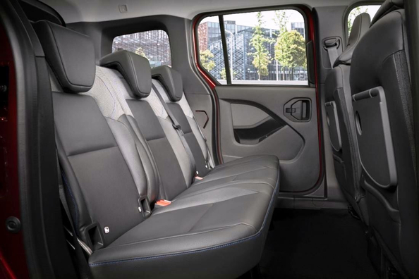Reseña del Nissan Townstar: Furgoneta compacta práctica para ciudad y familia Foto 6
